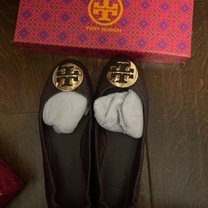 Tory Burch Flats-Maroon Used